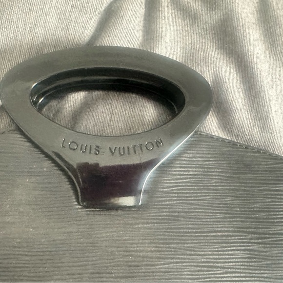 Louis Vuitton Epi nactangle purse in Black! EUC - Picture 3 of 10